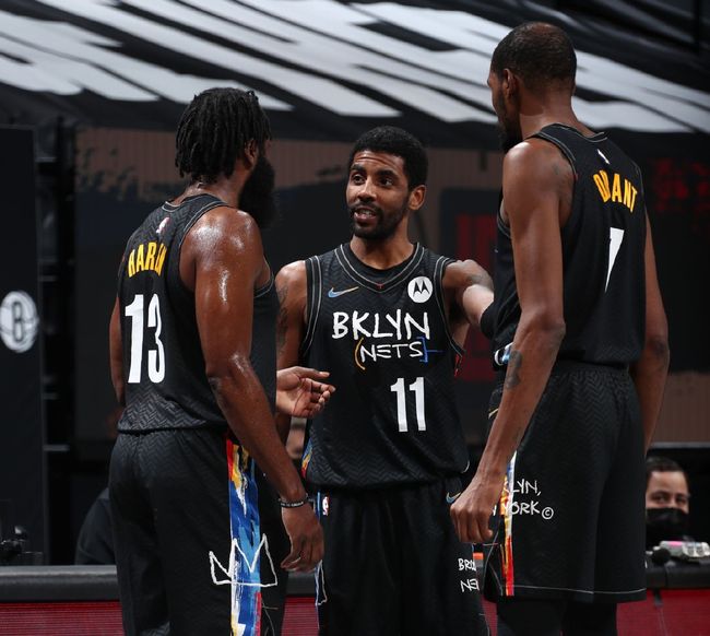 拉波尔塔：想等诺坎普竣工再致敬梅西，那天诺坎普会座无虚席（拉波尔塔：诺坎普完工后再向梅西致敬，届时球场必将爆满）