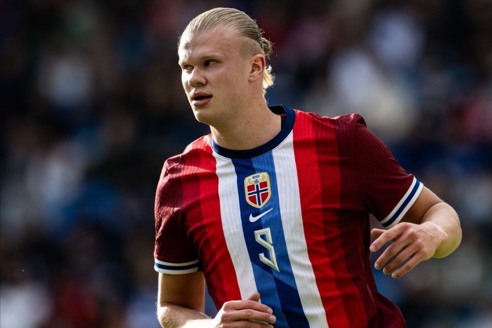 一剑封喉！高诗岩三分杀死比赛 全场仅这一次出手&贡献5分8助（关键三分定胜局！高诗岩全场唯一出手命中，贡献5分8助攻）