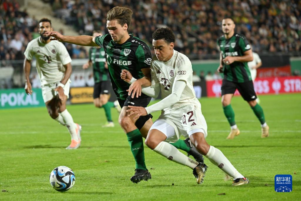 2场贡献6球1助攻+夺得金靴，法比奥当选中超11月最佳球员（两战斩6球1助并加冕金靴，法比奥荣膺中超11月最佳球员）