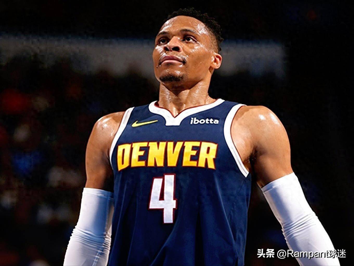 威少21分11助攻约基奇44分13篮板 国王绝地反击终结八连败（威少21分11助 约基奇44分13板 国王上演大逆转终结八连败）