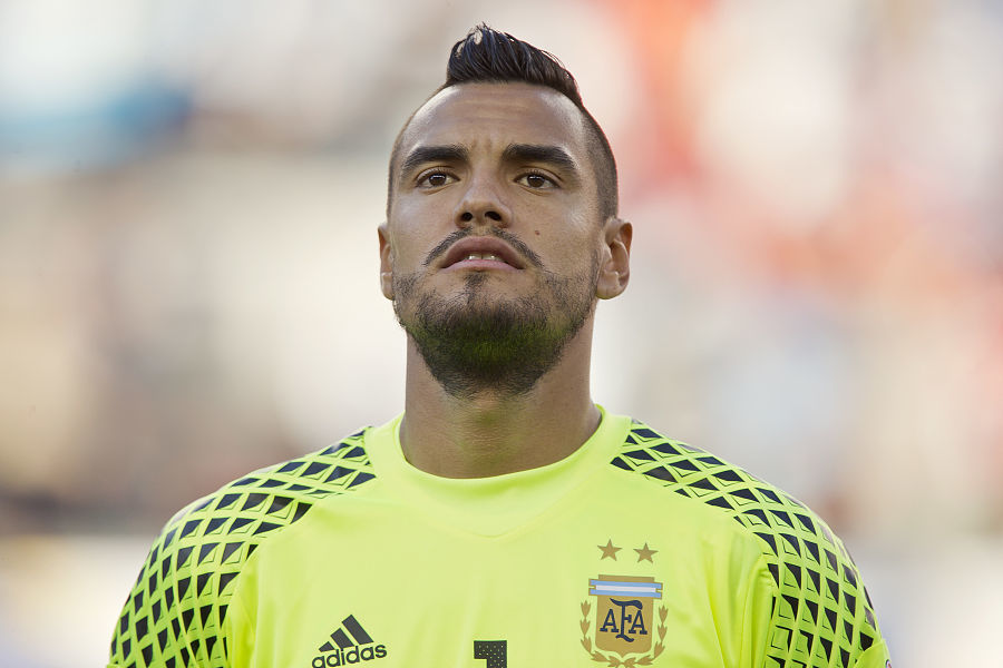 舍甫琴科：我喜欢这支米兰的热情；莱奥能在我那时的米兰踢球（舍甫琴科：如今的米兰激情四溢；莱奥放到我那支球队也能立足）