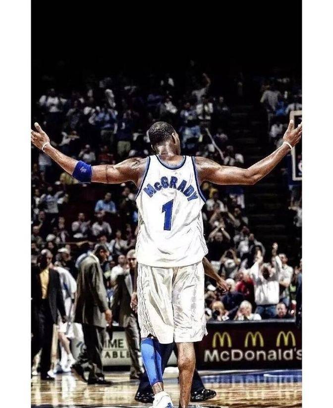 国脚伤愈后首秀建功，球迷称其回来了（国脚伤愈复出首秀发威，球迷赞其王者归来）