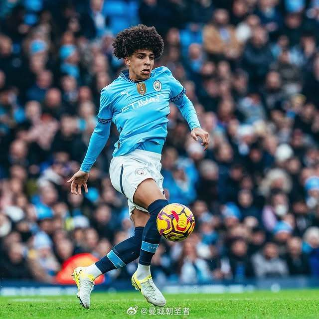 意媒：国米正在关注法兰克福的二号门将考阿-桑托斯（据意媒报道，国际米兰正在考察法兰克福替补门将考阿-桑托斯）