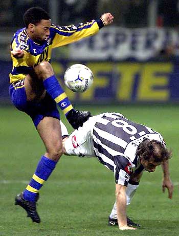 遭遇两连败和欧冠首败，国米本赛季四战强队全部告负（国米遭两连败并吞欧冠首败，本季四战强敌全败）