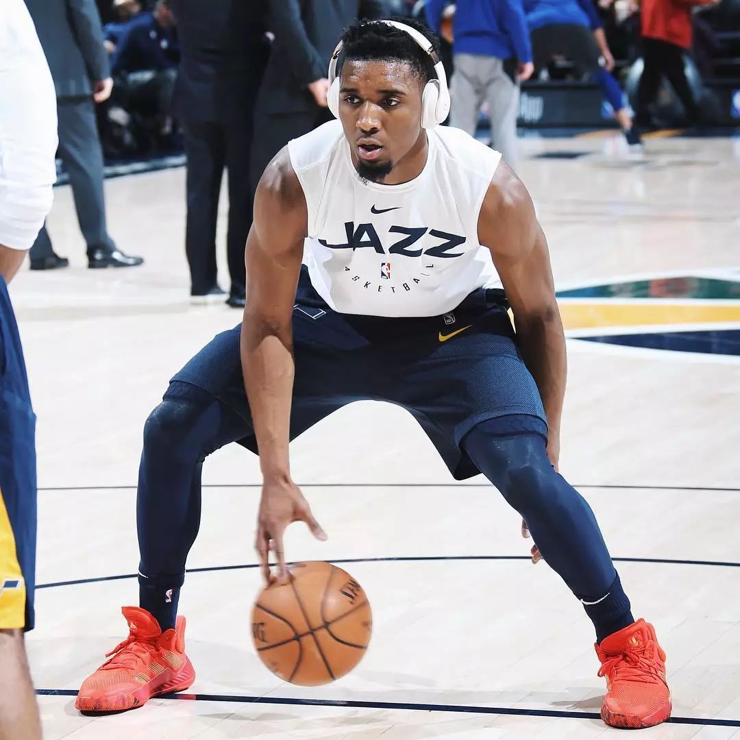 伊斯科：梦想能代表西班牙出战世界杯，但现在需先好好康复（伊斯科：渴望为西班牙出战世界杯，当前首要任务是康复）